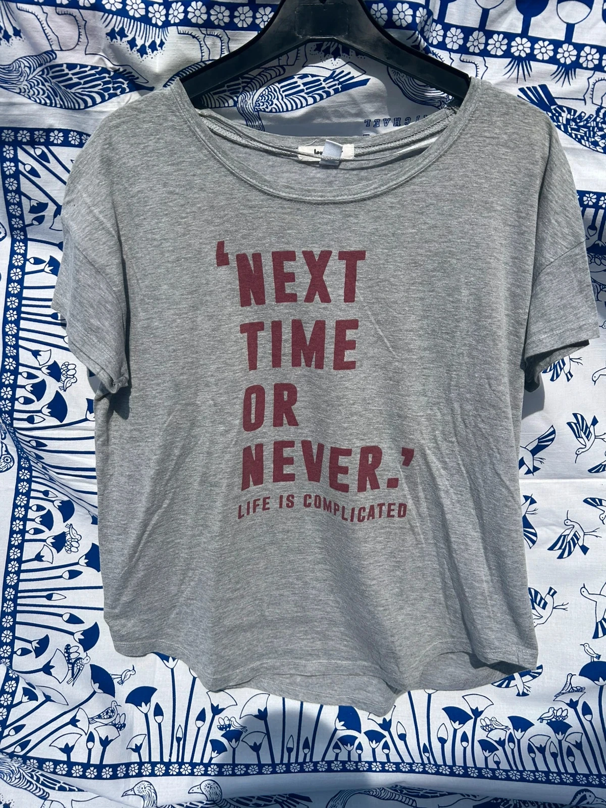 T Shirt gris et bordeaux S/36 Jennyfer bon état